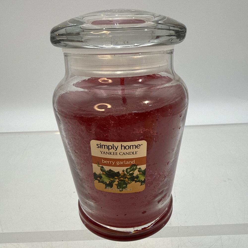 Yankee Candle Simply Home Berry Garland 12oz New Rare Retired Vase Jar Scented